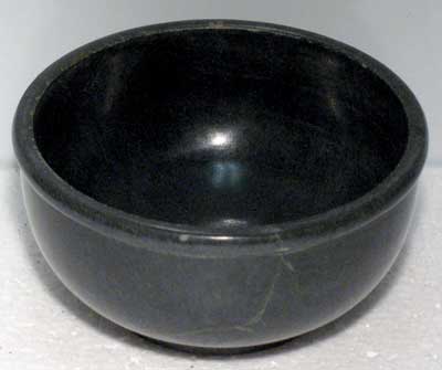Medium Black Stone Scrying Bowl - Click Image to Close